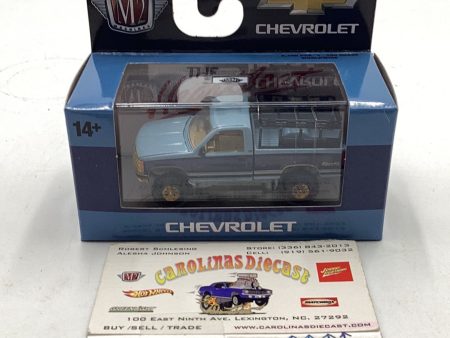 M2 Machines 1993 Chevrolet Silverado 1500 4x4 chase R69 Supply