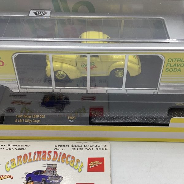 M2 Machines Mellow Yellow 1969 Dodge L600 COE & 1941 Willys Coupe TW23 Chase For Cheap