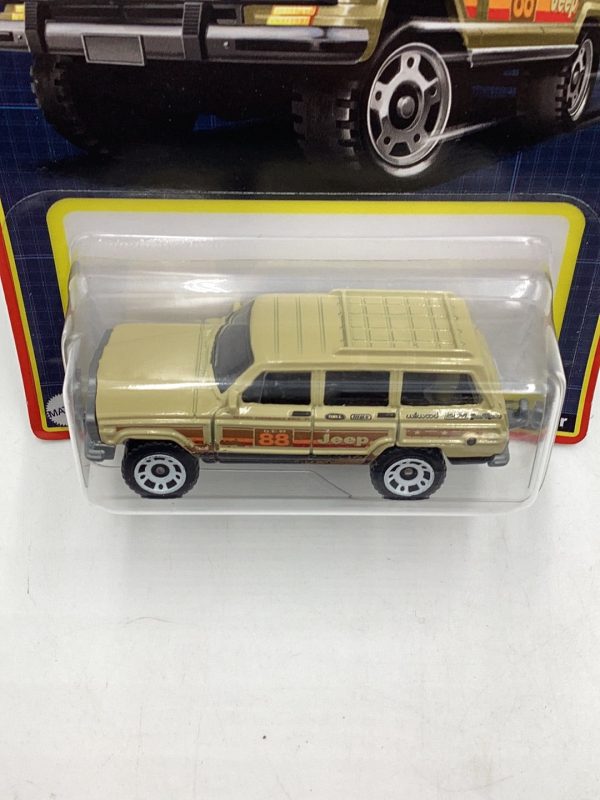 2022 Matchbox Retro Series #12 1988 Jeep Wagoneer Target Exclusive EE2 For Sale